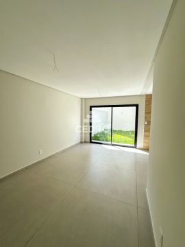 Sobrado Com 3 Quartos, Sendo 1 Suíte, No Jardim Carvalho