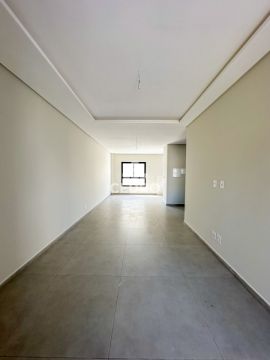 <strong>Sobrado com 3 quartos, sendo 1 suíte, no Jardim Carvalho</strong>