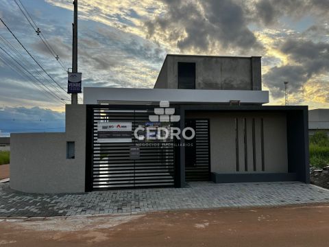 Foto Imóvel - Casa Com 3 Quartos, Sendo 1 Suíte, No Le Parc