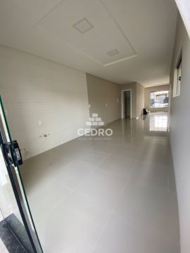 Sobrado Com 3 Quartos, Sendo 1 Suíte, Na Vila Liane