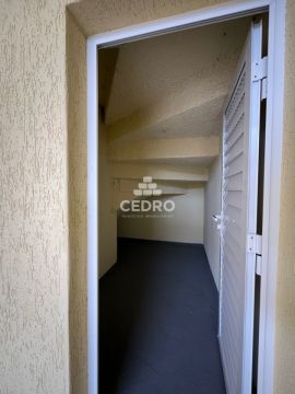 Sobrado Triplex Com 3 Quartos, Sendo 1 Suíte, Em Oficinas