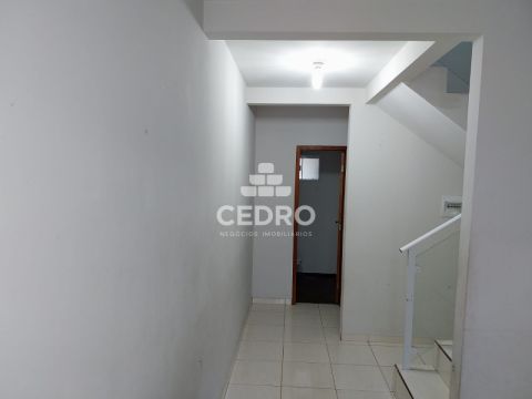 Sobrado Com 2 Quartos No Jardim Canaã