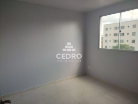 Apartamento Com 2 Quartos Em Uvaranas