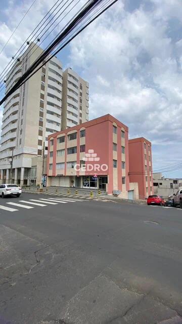 Foto Imóvel - Apartamento Com 3 Quartos E Uma Suíte No Centro