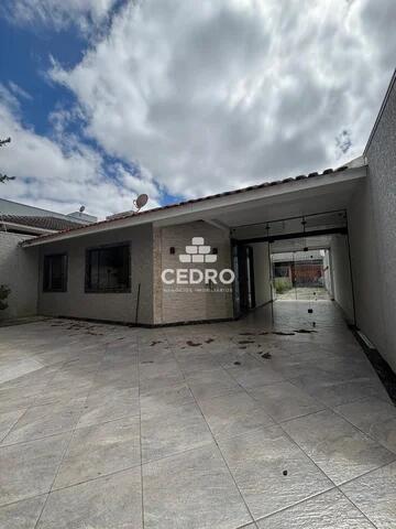 Foto Imóvel - Casa Com 3 Quartos, Sendo 1 Suíte, No Contorno