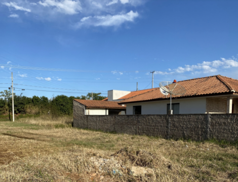 <strong>Terreno para venda no Loteamento São Carlos - Castro PR</strong>