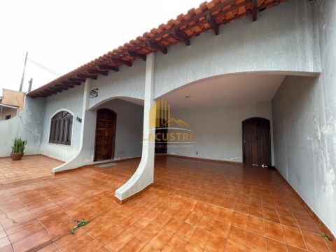 <strong>Casa com suíte, Centro, Castro/PR</strong>