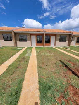 Casa em Colônia Dona Luíza