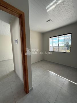 Casa à Venda No Bairro San Martins - Neves
