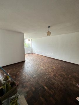 Apartamento à Venda No Condomínio Monteiro Lobato