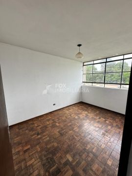 Apartamento à Venda No Condomínio Monteiro Lobato