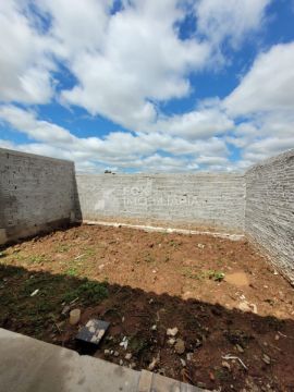 Casa à Venda Na Siqueira Campos - Uvaranas