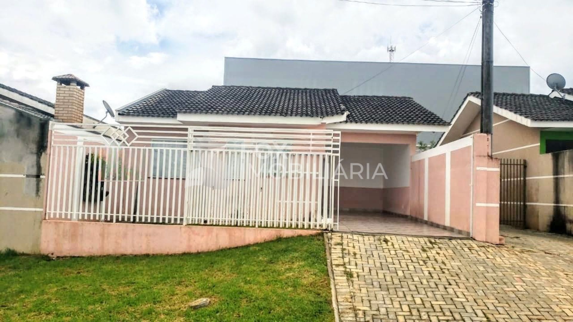 Casa à Venda No Bairro Sabará - Chapada