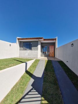 Casa à Venda No Bairro Gralha Azul - Contorno