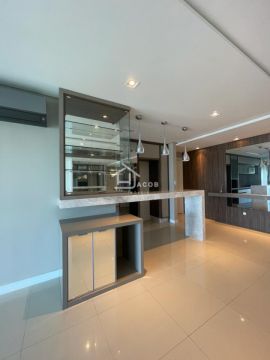 Apartamento Semimobiliado A Venda No Centro