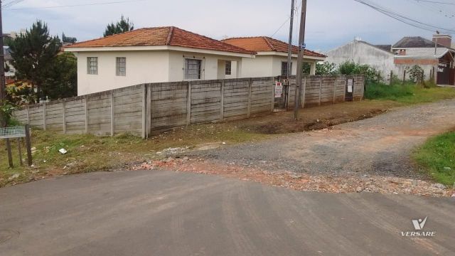 Casa à Venda Em órfãs