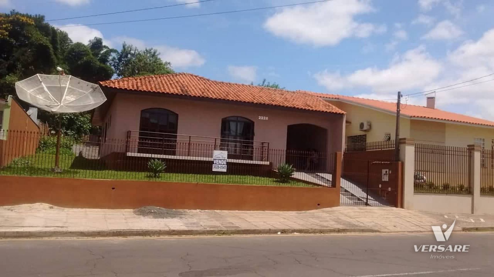 Casa à venda em Uvaranas