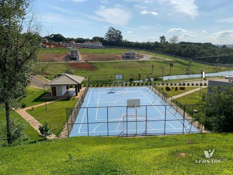 Terreno à Venda No Condomínio Vale Dos Vinhedos 