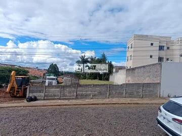 Foto Imóvel - Terreno à Venda No Jardim Carvalho