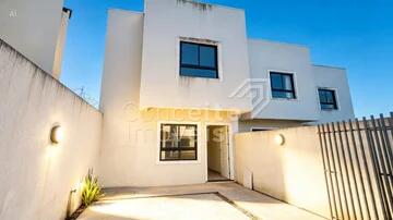 Foto Imóvel - Residencial Maresia - Uvaranas - Sobrado Semimobiliado
