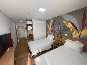 Foto Imóvel - Hotel Ramada Encore - Oficinas - Quarto Mobiliado