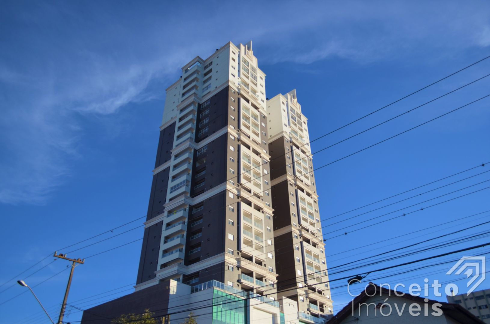 Edifício Evolution Towers - Centro - Apartamento