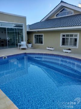 Foto Imóvel - Linda Residência Com Piscina No Bairro Orfãs