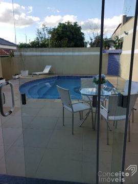 Linda Residência Com Piscina No Bairro Orfãs