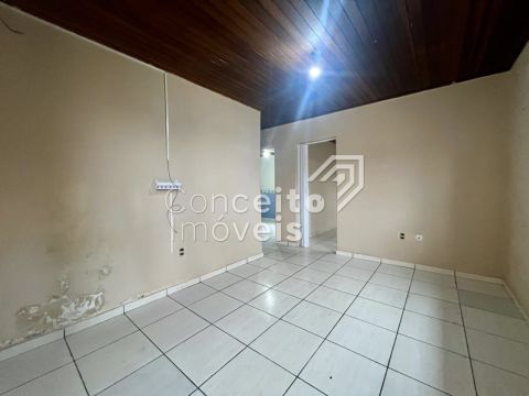 Residência Com Amplo Terreno - Jardim Primavera -  Uvaranas