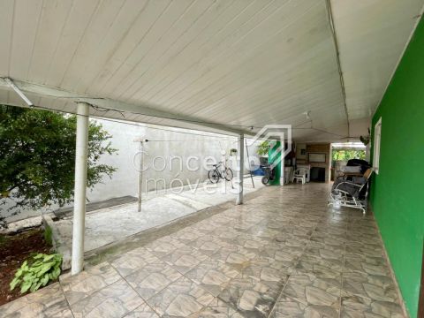 <strong>Residência  - Uvaranas</strong>