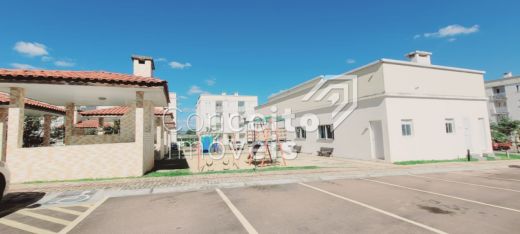 Condomínio Residencial Campo Alegre - Uvaranas - Apartamento