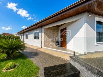 Foto Imóvel - Residência Com Amplo Terreno E Piscina - Oficinas