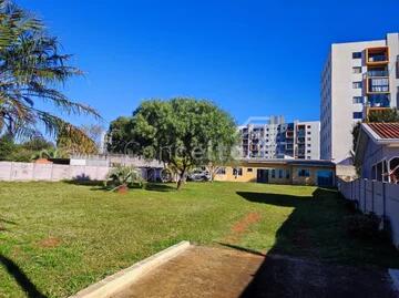 Foto Imóvel - Terreno Com Edícula - Contorno