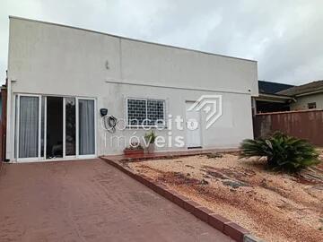 Foto Imóvel - Residência Com Amplo Terreno - Oficinas