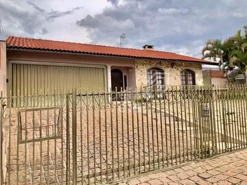 Foto Imóvel - Residência Térrea Com Amplo Terreno - Uvaranas