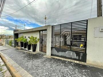 Foto Imóvel - Residência Com Amplo Terreno - Contorno