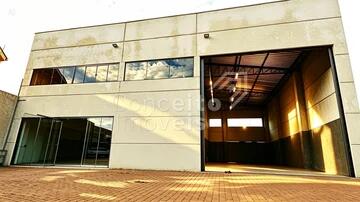 Foto Imóvel - Barracão Comercial Com 323m² - Uvaranas