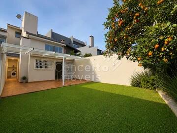 Foto Imóvel - Sobrado Triplex Semimobiliado  - Estrela