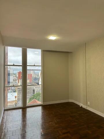 Foto Imóvel - Sala Ou Escritório Comercial Com Banheiro Privativo Para Loc