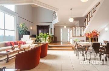 Foto Imóvel - Casa à Venda 4 Quartos, 2 Suites, 2 Vagas, 525m², Estrela