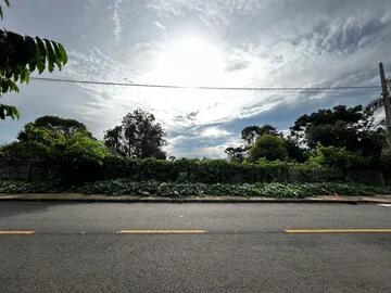 Foto Imóvel - Terreno à Venda - 462m² (33m X 14m) Na Rua Paulo Frontin (pr
