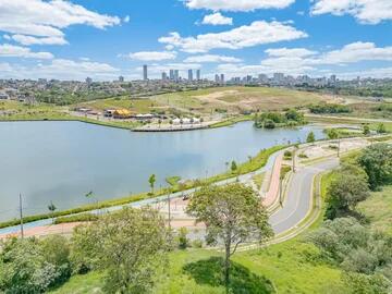 Foto Imóvel - Terreno à Venda - Vista Para O Lago De Olarias - Com 462m² De área Total