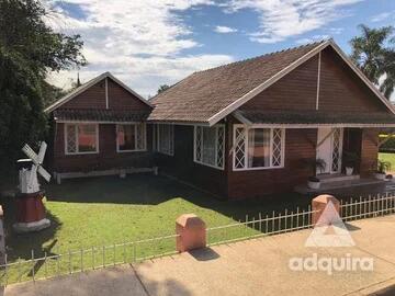 Foto Imóvel - Casa à Venda 3 Quartos, 1 Vaga, 2400m², Centro