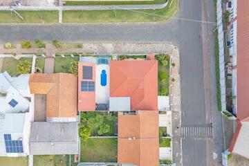 Foto Imóvel - Casa à Venda Com 3 Quartos, No Bairro Neves