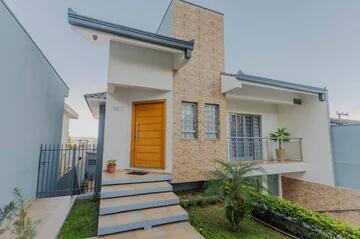 Foto Imóvel - Casa à Venda, Centro, 03 Quartos, Ponta Grossa, Pr