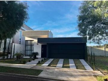Foto Imóvel - Casa à Venda, Com 3 Quartos No Condomínio Terras Alphaville Em Ponta Grossa
