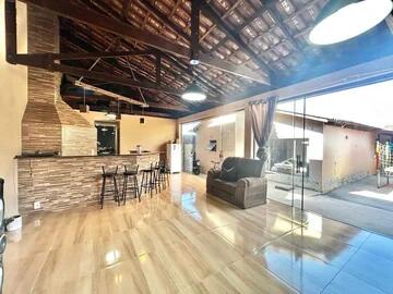 Foto Imóvel - Casa Térrea à Venda, Com 172 M² De área útil E 257 M² De áre