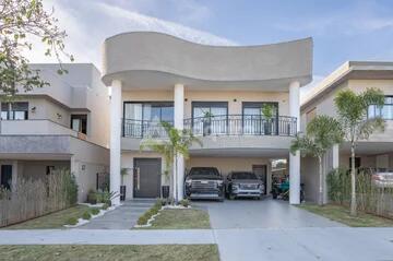 Foto Imóvel - Casa à Venda Em Condomínio, 3 Suites, 3 Vagas, 300m², Jardim Carvalho
