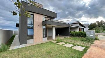 Foto Imóvel - Casa à Venda 3 Quartos, 1 Suite, 2 Vagas, 308.75m², Jardim Carvalho
