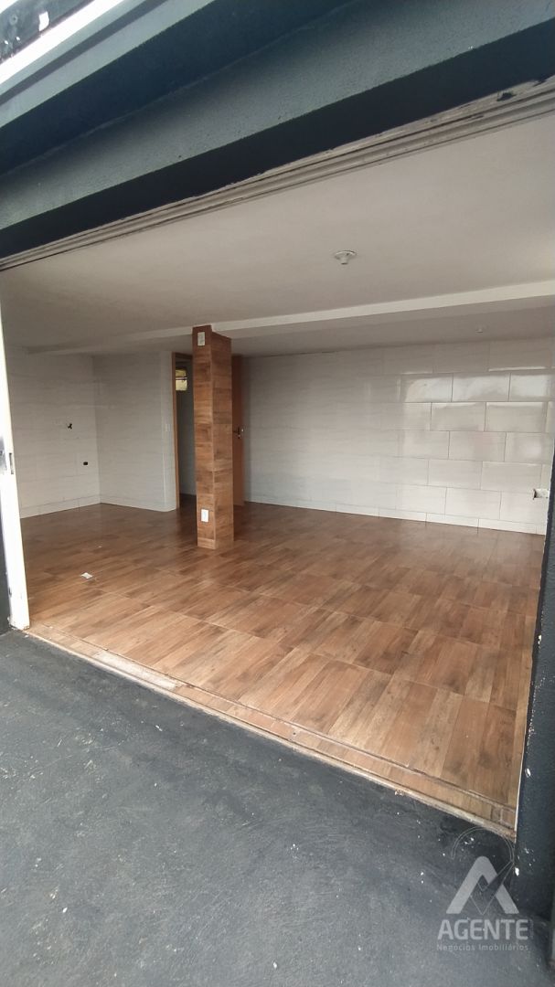 Casa Comercial No Núcleo Pitangui